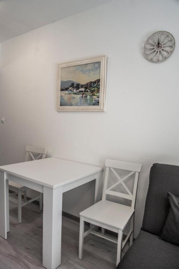 Soko Apartments Huoneistohotelli Soko ヘルツェグ・ノヴィ エクステリア 写真