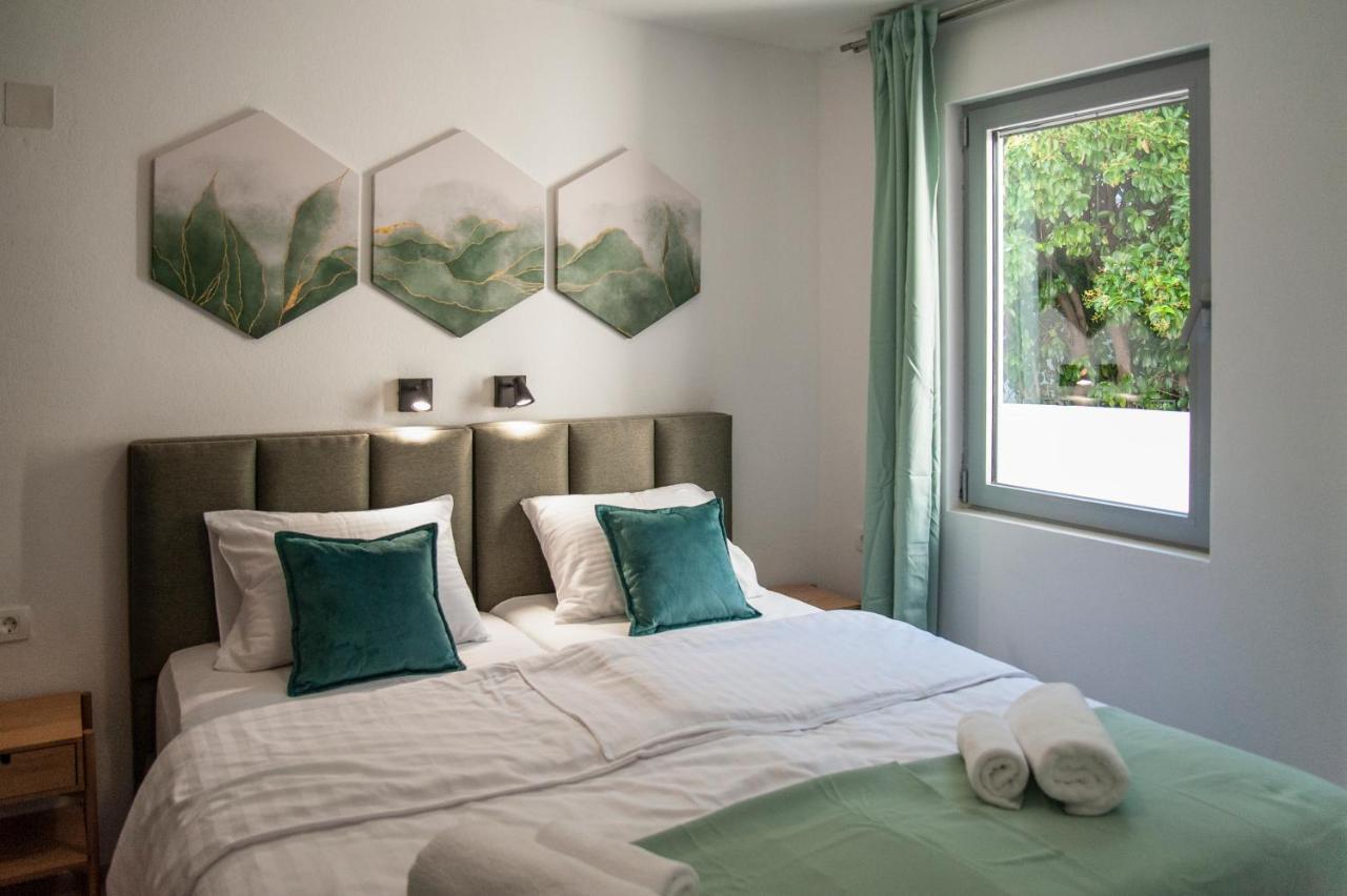 Soko Apartments Huoneistohotelli Soko ヘルツェグ・ノヴィ エクステリア 写真