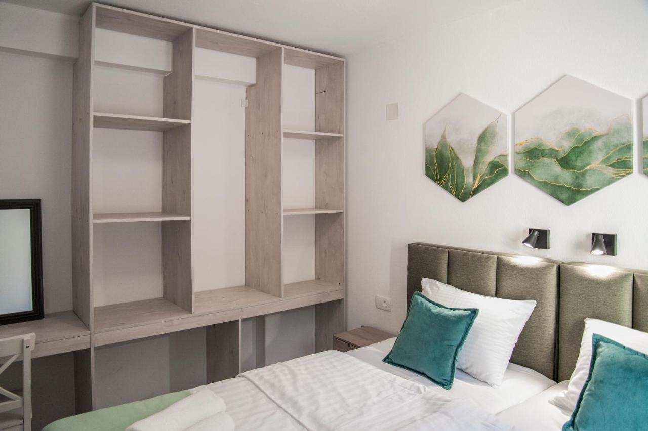 Soko Apartments Huoneistohotelli Soko ヘルツェグ・ノヴィ エクステリア 写真