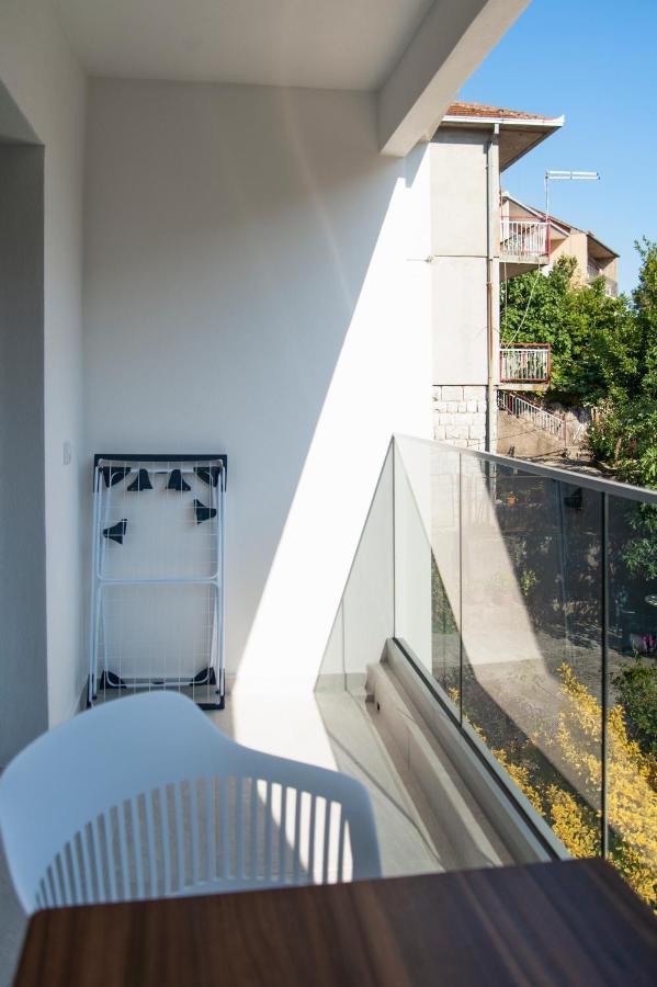 Soko Apartments Huoneistohotelli Soko ヘルツェグ・ノヴィ エクステリア 写真