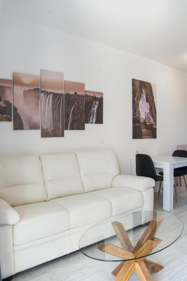 Soko Apartments Huoneistohotelli Soko ヘルツェグ・ノヴィ エクステリア 写真