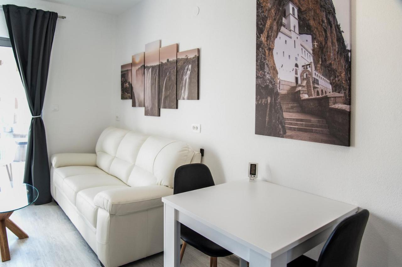 Soko Apartments Huoneistohotelli Soko ヘルツェグ・ノヴィ エクステリア 写真
